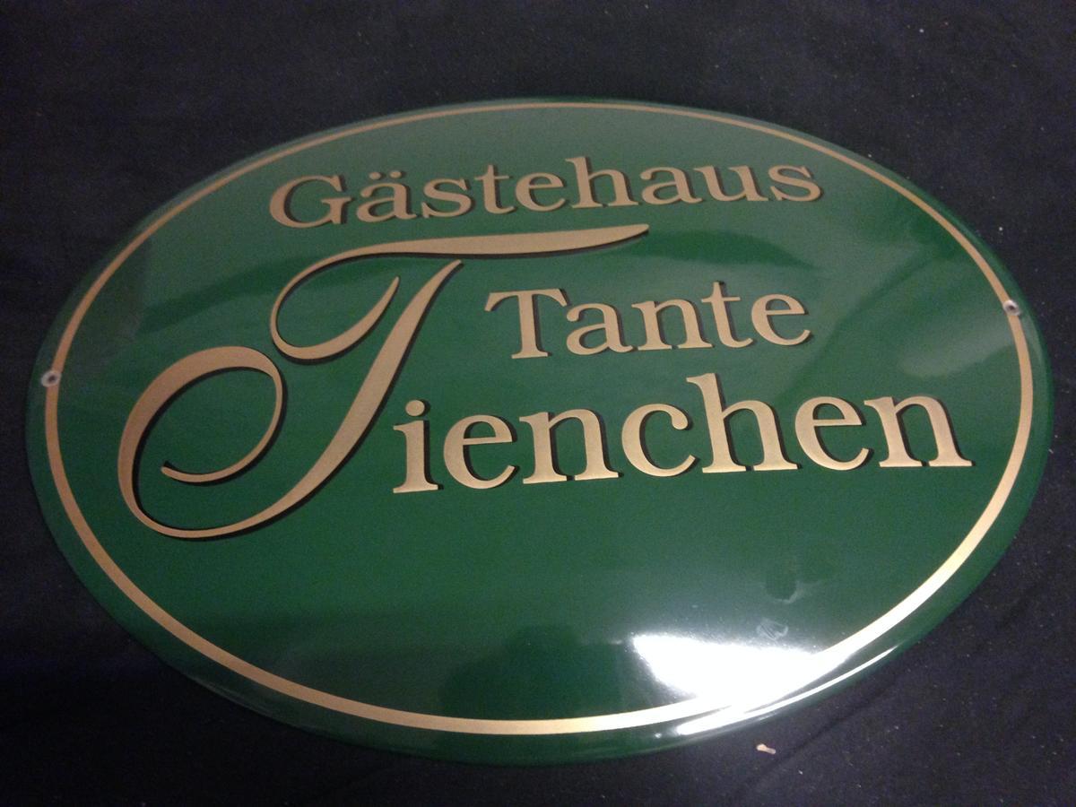 Gästehaus Tante Tienchen 7 Minuten vom Europa Park Rust zu Fuss entfernt Alle Suiten haben einen Balkon Exterior foto