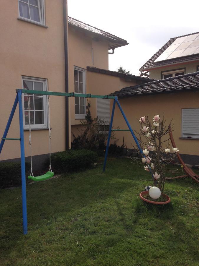Gästehaus Tante Tienchen 7 Minuten vom Europa Park Rust zu Fuss entfernt Alle Suiten haben einen Balkon Exterior foto