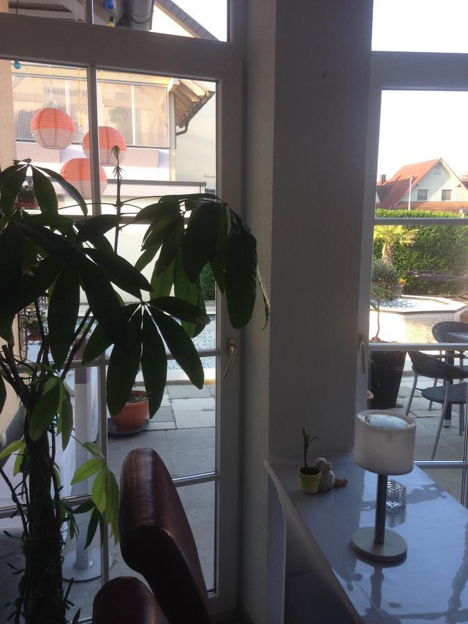 Gästehaus Tante Tienchen 7 Minuten vom Europa Park Rust zu Fuss entfernt Alle Suiten haben einen Balkon Exterior foto