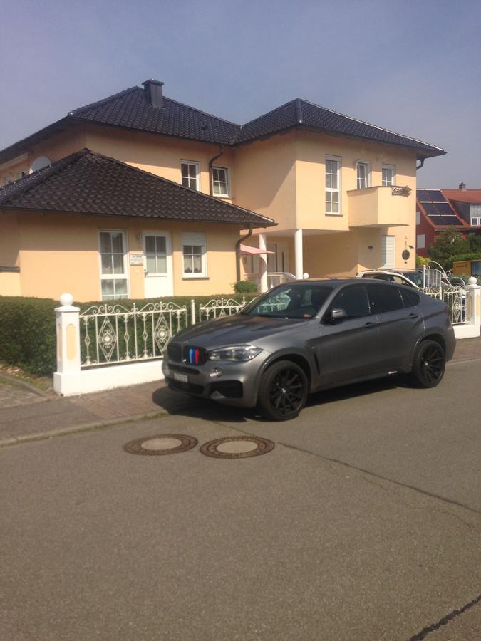 Gästehaus Tante Tienchen 7 Minuten vom Europa Park Rust zu Fuss entfernt Alle Suiten haben einen Balkon Exterior foto