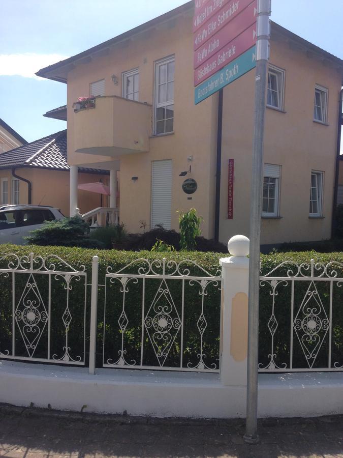 Gästehaus Tante Tienchen 7 Minuten vom Europa Park Rust zu Fuss entfernt Alle Suiten haben einen Balkon Exterior foto